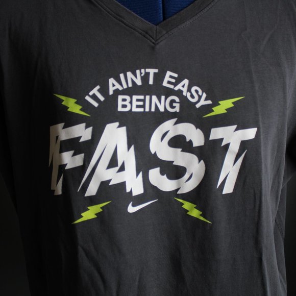 Nike Dri-Fit Running Women's Gray It Ain't Easy Being Fast Short Sleeve T-Shirt - Picture 2 of 8